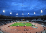 开云棋牌-雄鹰振翅破长空，字母哥里程碑之夜击溃76人