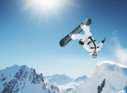 开云棋牌游戏-赛道双响，阿斯顿马丁完胜索伯，诺里斯刷新纪录再定义F1新秩序