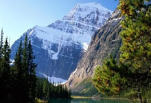 开云官网-JDGaming碾压CLG，Scout统治全场：电竞巅峰对决的辉煌时刻