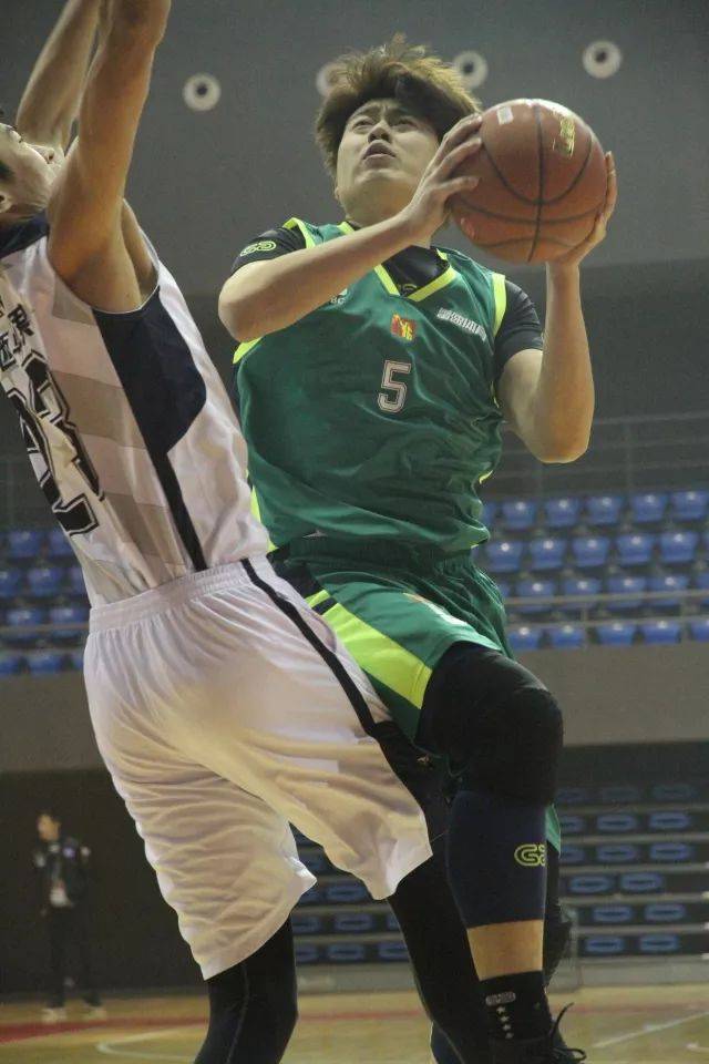 宁夏牛队击败青海虎队，闯入四强