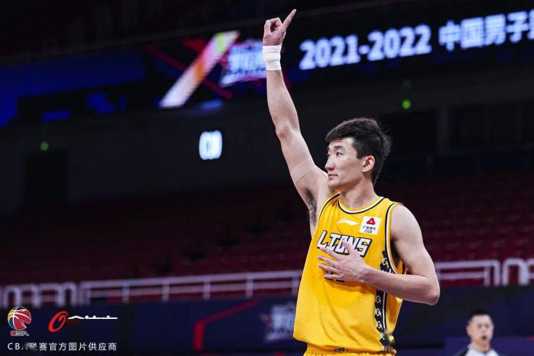 利尔俱乐部斩获胜利，成功进入淘汰赛阶段